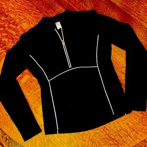 Patagonia Half Zip Long Sleeved Top Size Medium
